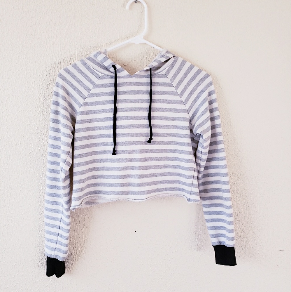 STRIPED RAW HEM CROPPED HOODIE